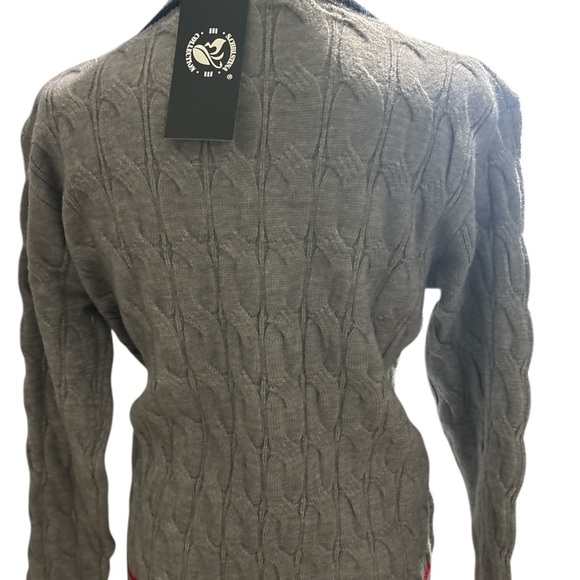 Women Grey V-Neck Preppy Sweater-NWT - Picture 2 of 4